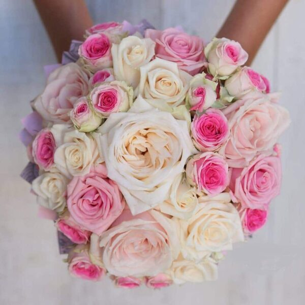 Bouquet rond de roses