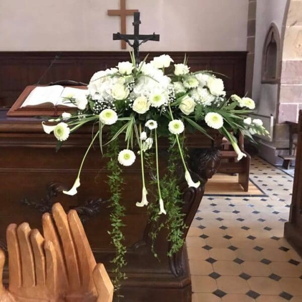Arrangement autel vert et blanc