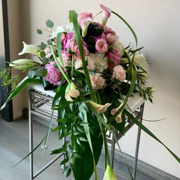 Alternative view of Décoration de voiture rose