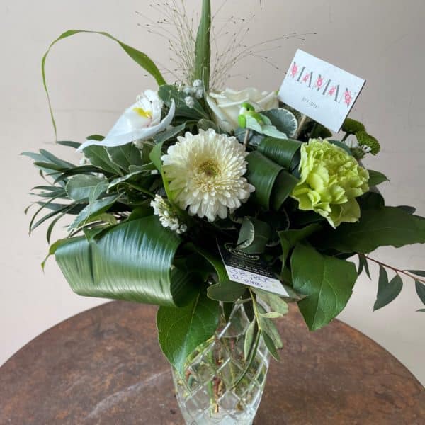 Alternative view of Bouquet rond blanc avec son vase