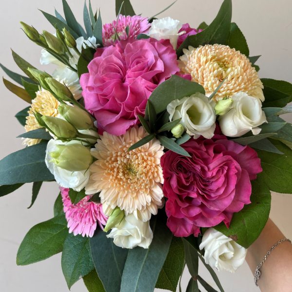 Alternative view of Bouquet de mariée fuchsia et pêche