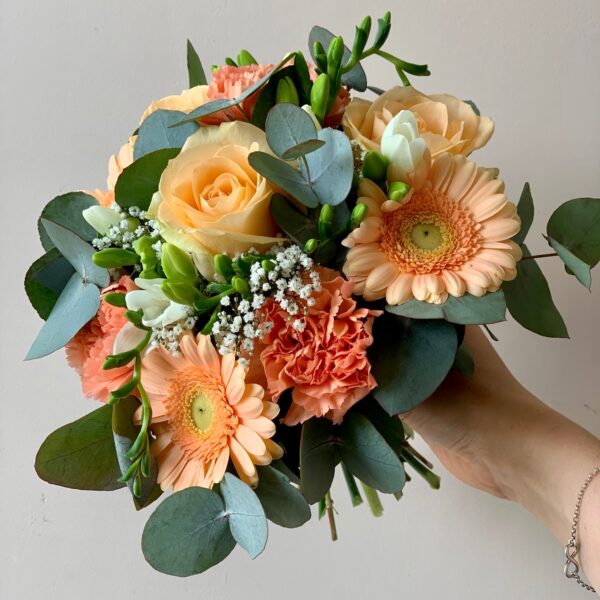 Bouquet de mariée orange et pêche