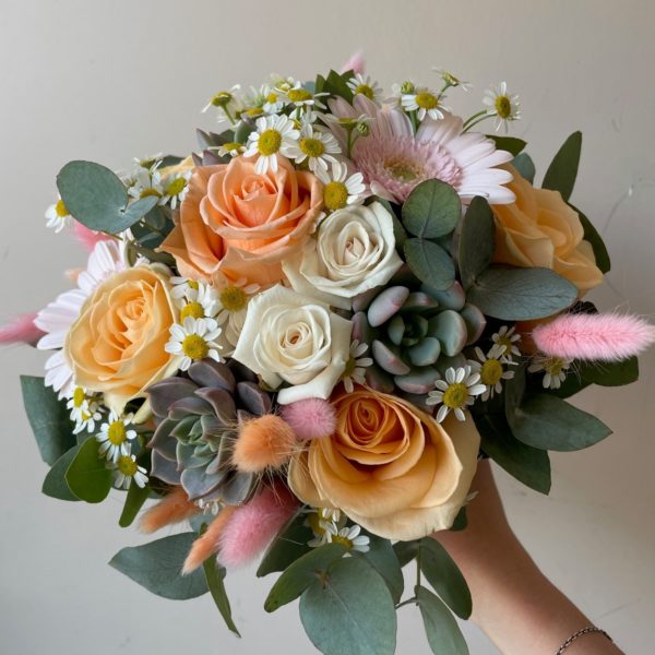 Bouquet de mariée rose pastel et pêche – Image 5