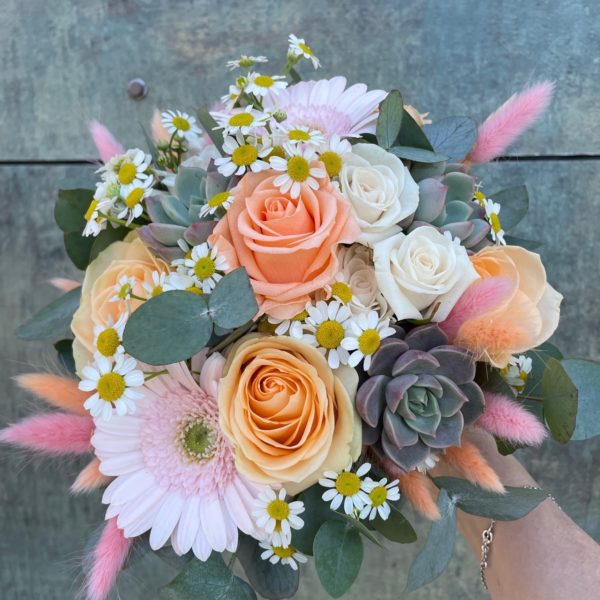 Bouquet de mariée rose pastel et pêche