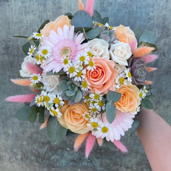 Bouquet de mariée rose pastel et pêche – Image 3