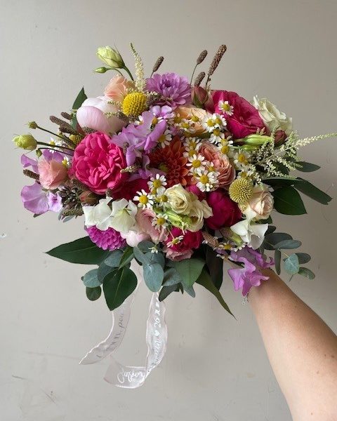 Alternative view of Bouquet de mariée rose style jardin