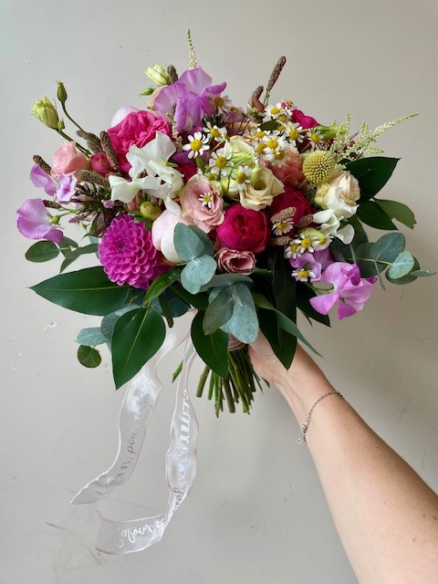 Bouquet de mariée rose style jardin